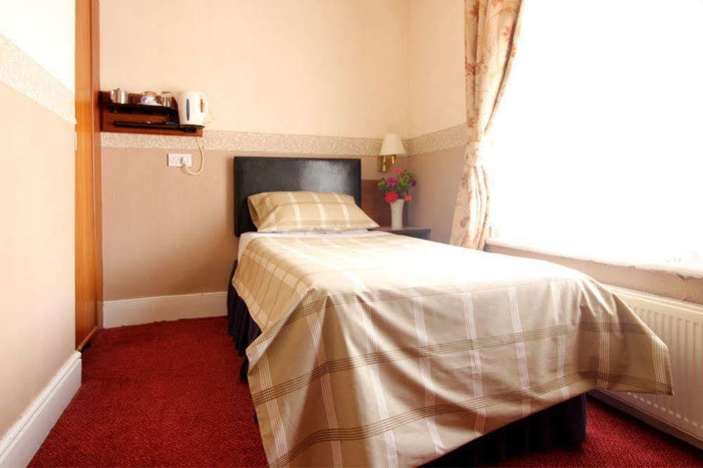 The Columbia Hotel Wellingborough Εξωτερικό φωτογραφία
